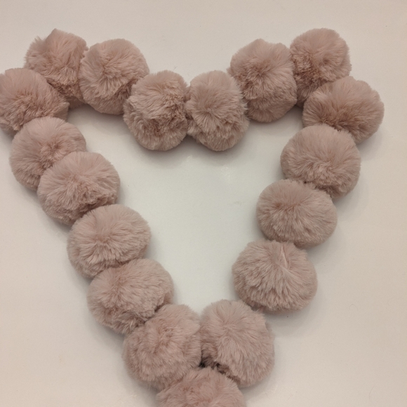TED BAKER TIZZY Faux Fur Pom Pom Scarf Pink - Picture 3 of 6